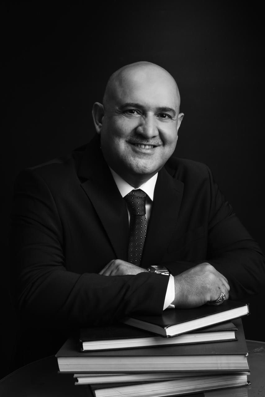 عمار كهية أثناء العمل